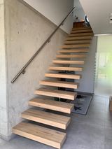 Treppe mit freischwebenden Stufen
