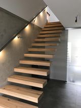 006-Schwebende-Treppe